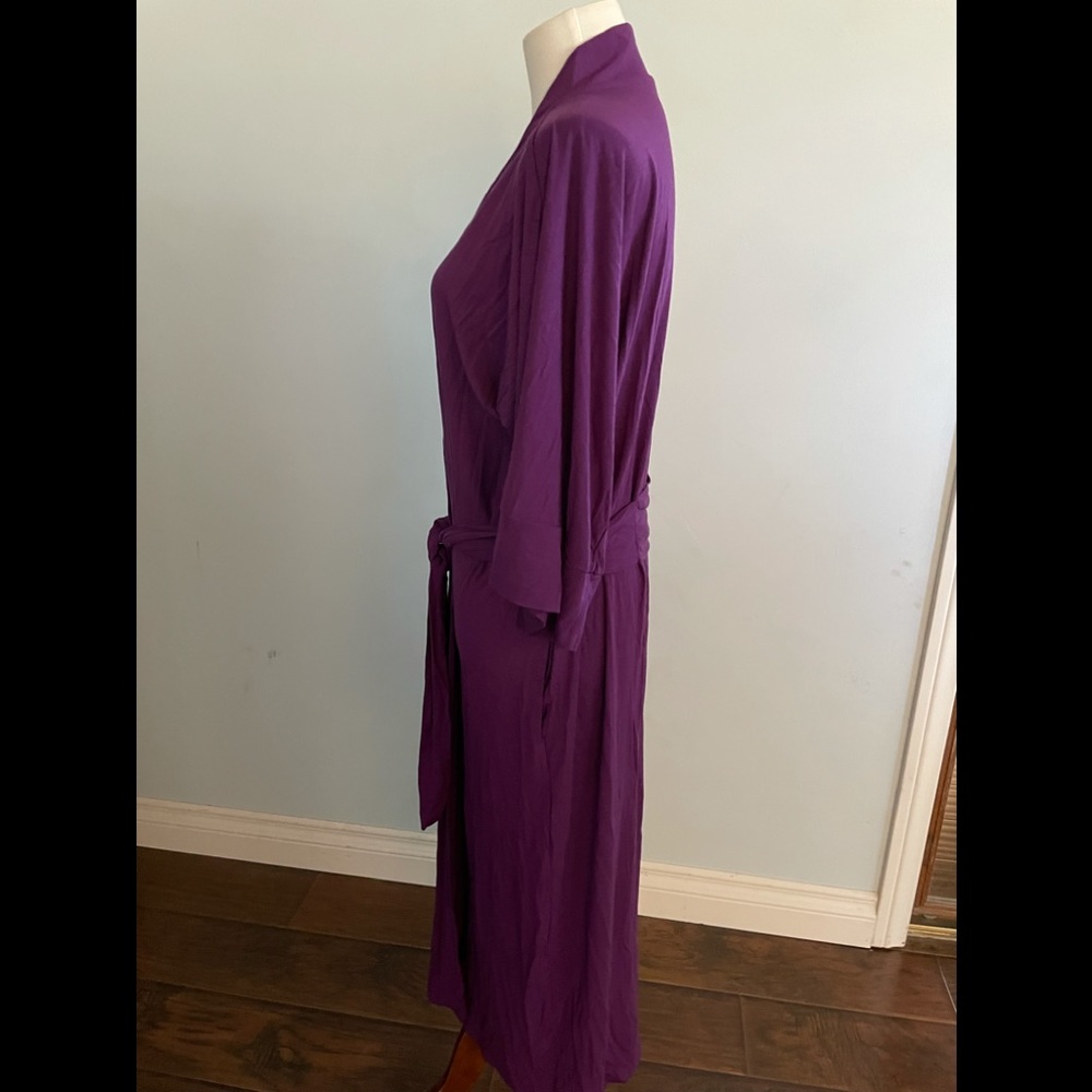 NWOT Women’s Robe Size Small - Picture 7 of 11